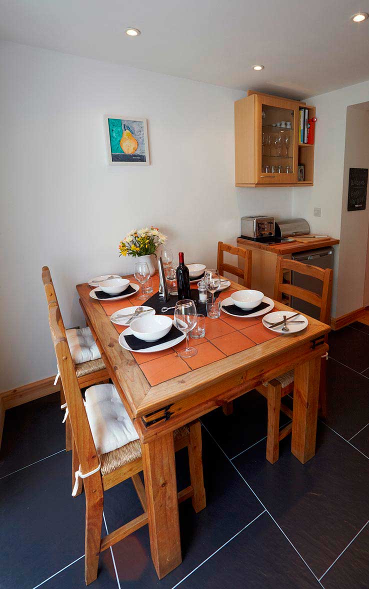Dining area at Sorgente Holiday Cottage in Penryn near Falmouth